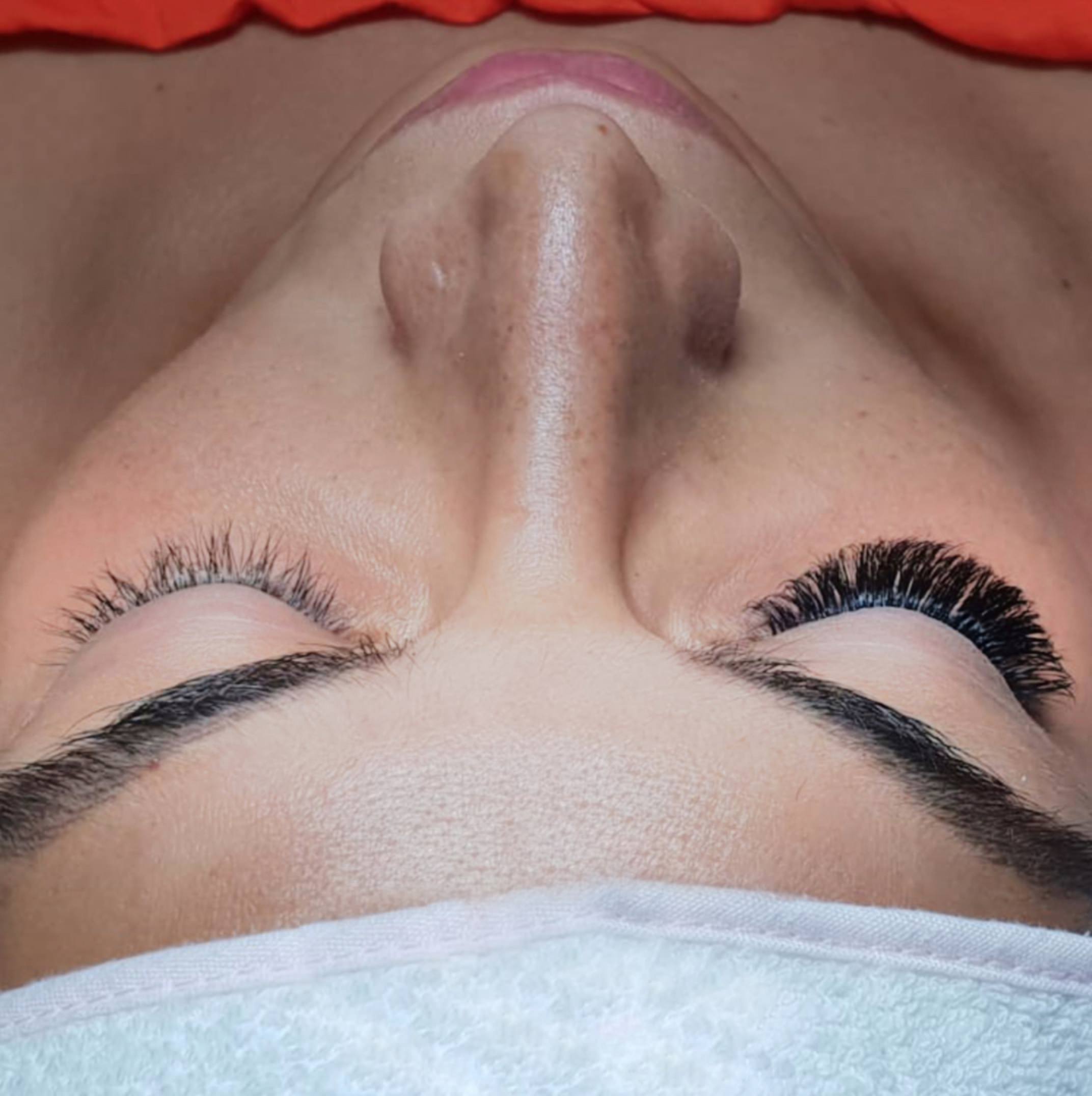 Extension%20ciglia%20bodyfacestudio